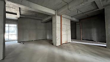 Продажа магазинов: Продажа магазинов В жилом доме, 131 м², Готовая ПСО (под самоотделку), Отдельный вход, 1 этаж — 5