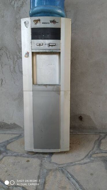 dispenser satilir: Dispenser Döşəməüstü, Su soyutma ilə, İşlənmiş