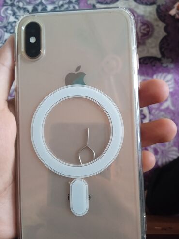 продать айфон 6: IPhone Xs Max, Б/у, 512 ГБ, Золотой, Зарядное устройство, 80 %