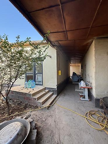 Үйлөрдү сатуу: 4 бөлмө, 90 м², 5 соток, Бишкек, Ак-Өргө ж/м Риелтор — 8
