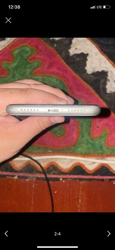 Мобильные телефоны: IPhone 11, белый есть выгорание на экране не видно по состоянию идиал — 3