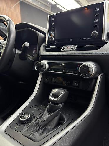 расширители арок: Toyota RAV4: 2021 г., 2.5 л, Автомат, Гибрид, Кроссовер — 9
