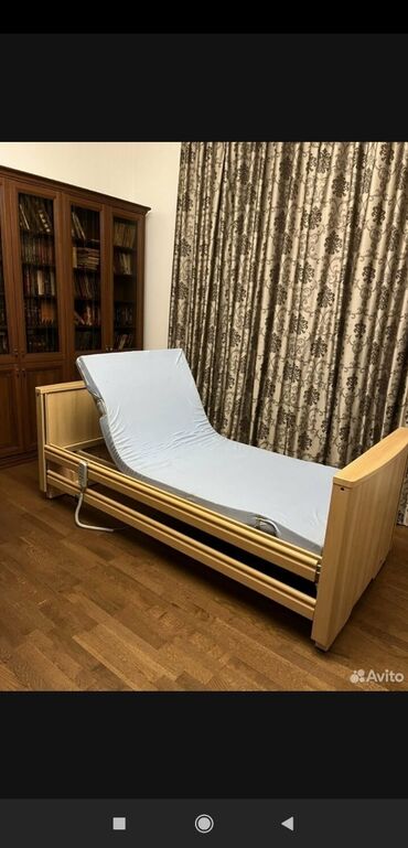 медицинский компрессор: Медицинская кровать Burmeier для лежачих больных с пультом управления
