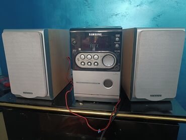 Minidisc & Discman: Prodajem SAMSUNG Mini Liniju u super stanju oba zvucnika rade odlicno