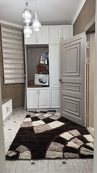 Продажа коттеджей и домов: 6 комнат, 240 м², 5 соток, Бишкек, Ак-Ордо 1 ж/м Агентство недвижимости — 23