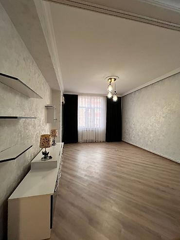 hokmelide satilan evler: Kirayə verilir/ Xırdalan icra hakimiyyətinə birləşik binada kirayə — 2