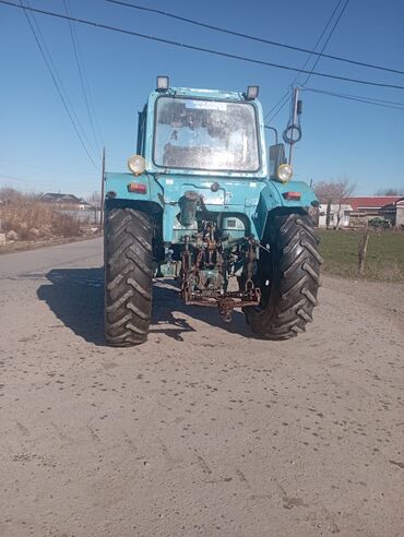 Traktorlar: Belarus traktoru – MTZ seriyası - Rəng: mavi - Quruluş: kabinalı — 4