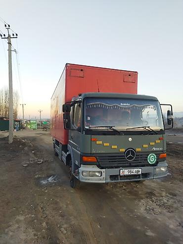 chek it: Грузовик, Mercedes-Benz, Стандарт, 7 т, Б/у — 2