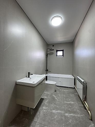Продажа коттеджей и домов: 🏙️ Продаётся: дом (5+ комнат) — 240 м² (участок 4 сотки) 📍 Локация — 16