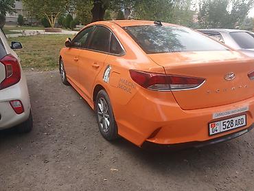 сары соната: Hyundai Sonata: 2018 г., Автомат, Седан — 4