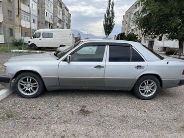 мерседес бу: Mercedes-Benz E 220: 1992 г., 2.2 л, Автомат, Бензин