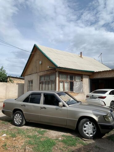 мазда 323 машина: Mercedes-Benz W124: 1993 г., 2 л, Механика, Бензин, Седан