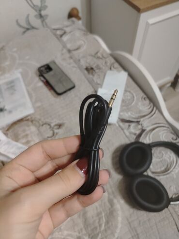 Qulaqcıqlar: Yeni Simli Qulaqcıqlar, rəng - Qara — 10