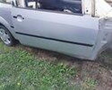 moj auto: VRATA 2004G ZA FORD FIESTA OD 2002. DO 2005. GOD. | Polovni delovi — 2