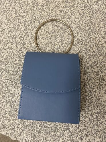 muska rucna torbica: Nova, nikad nosena, plava mini torbica