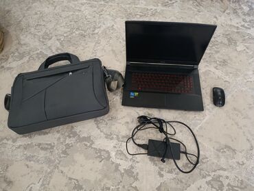 чехлы макбук: Ноутбук, MSI, 8 ГБ ОЗУ, Intel Core i5, 17.3 ", Б/у, Для работы, учебы