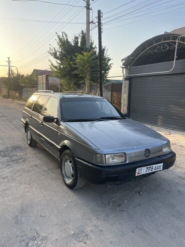 Volkswagen: Volkswagen Passat Variant: 1989 г., 1.8 л, Механика, Бензин, Универсал