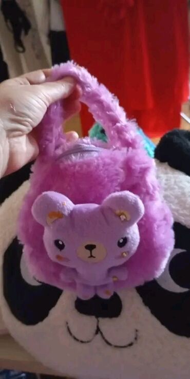 Torbe: Plišana torbica u obliku srca - Model: srce, mekani veštački krzneni — 173