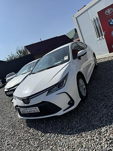 Toyota Corolla: 2022 г., 1.8 л, Автомат, Бензин, Седан — 1