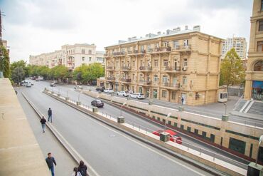 Köhnə tikili: Bakı, 3 otaqlı, Köhnə tikili, m. Nəriman Nərimanov, 60 kv. m — 4