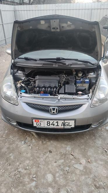 Honda: Honda Jazz: 2006 г., 1.3 л, Механика, Бензин, Хэтчбэк — 3