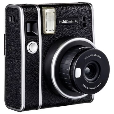 детский фотоаппарат с моментальной печатью: Instax mini 40 Камера моментальной печати в классическом стиле, но с