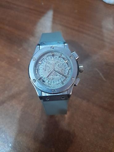 kreditle saat: İşlənmiş, Qol saatı, Hublot, rəng - Gümüşü — 1