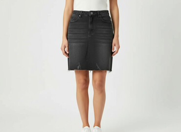spódnice dżinsowe z przetarciami: Women`s skirt, size M