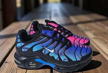 Patike: Svi modeli po 2850 din
br 36 do 46 — 25