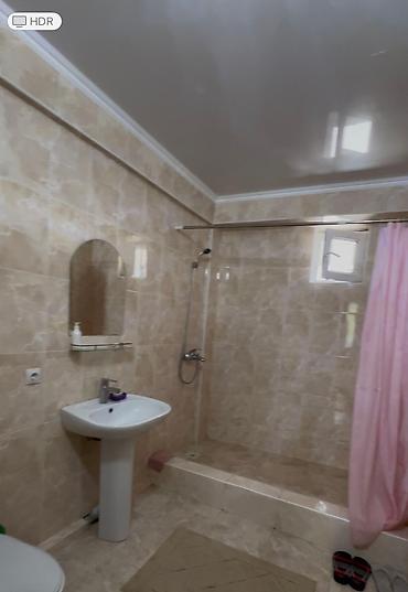 Посуточная аренда квартир: 3 комнаты, Душевая кабина, Постельное белье, Парковка — 10