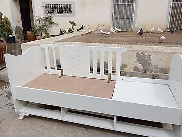 Beşiklər: Oğlan və qız üçün, İşlənmiş, Dördbucaq, Beşik, Dəstsiz, Matrassız, Yellənmə mexanizmsiz — 3