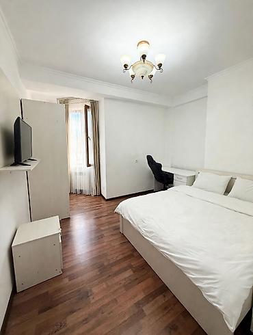 Продажа квартир: 1 комната, 54 м², ул. Логвиненко / Боконбаева Элитка, 4 этаж, Евроремонт — 5