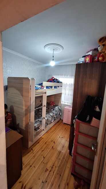 Yataq otağı dəstləri: 2 təknəfərlik çarpayı, Dolab — 3