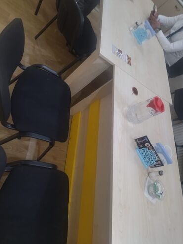 Masa və oturacaq dəstləri: Ofis mebelleri yaxşı vəzyətdə ikinci əl bir komplexteklinde sərfəli — 3