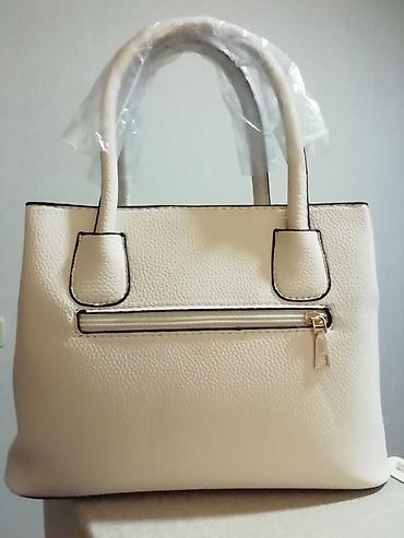 caprice koferi: Nova prelepa bež tašna dužine 30cm i visine 22cm. 3 pregrade unutra — 5