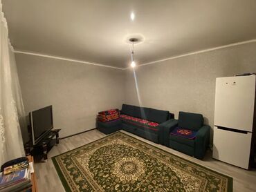 продаю квартиру боконбаева: 1 комната, 34 м², Индивидуалка, Цокольный этаж этаж, Косметический ремонт