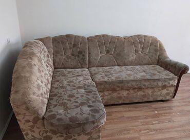 мебель мягкая: Продаётся диван бу
цена 3000с
самовывоз