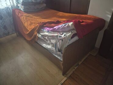 Qonaq otağı dəstləri: İşlənmiş, Servant, Dolab, Jurnal masası, Kredit yoxdur — 19