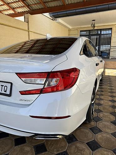Продажа авто: Honda Accord: 2018 г., 1.5 л, Автомат, Бензин, Седан — 7