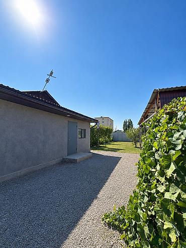 🏡 ПРОДАЮТСЯ ДВА УЮТНЫХ ДОМА НА ОДНОМ УЧАСТКЕ! 📍 ЛОКАЦИЯ Район 4-й