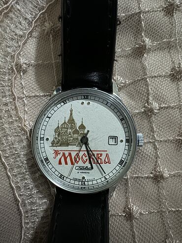 Наручные часы: Продам ностальгия часы Москва механический цена 5000