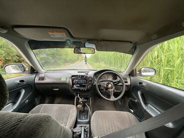Honda: Honda Civic: 1999 г., 1.5 л, Автомат, Бензин, Седан