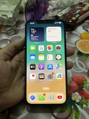 Apple iPhone: IPhone 12, Qara, Face ID