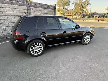 2 8: Volkswagen Golf: 2002 г., 2 л, Автомат, Бензин — 4