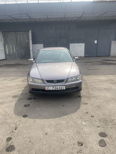 Honda: Honda Accord: 2000 г., 1.8 л, Автомат, Бензин, Седан