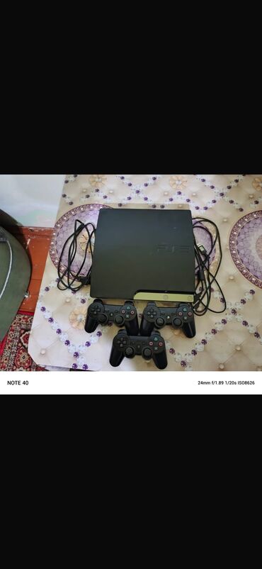 PS3 (Sony PlayStation 3): Salam ps 3 satılır ideal vəziyyətdə qızma donma yoxdur 30 yaxın oyun 3