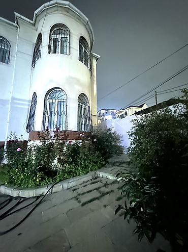almaz park ev satılır: 8 otaq, 300 kv. m — 8