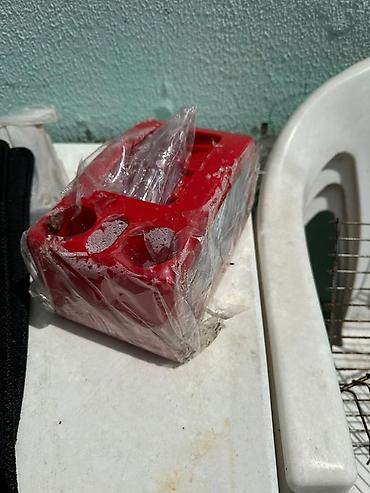 буква л кока кола: Coca‑Cola masaüstü salfetlik dispenseri - Brend dizaynlı, kompakt — 1