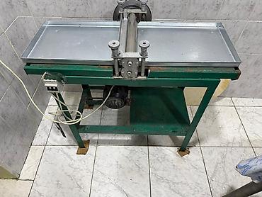 Оборудование для ресторанов, кафе: Elektriklə işləyən rulonlu xəmir yayma/düzləndirmə aparatı - İki — 1