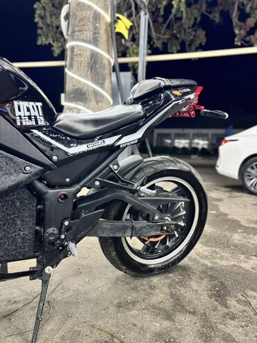 Motosikletlər: Kawasaki - Ninja 600, 600 sm3 — 10